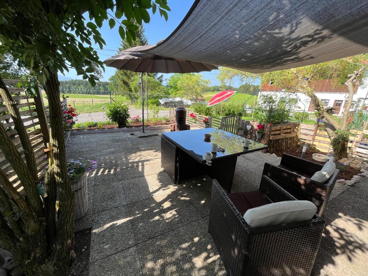 Allgaeu Pension "Ab In Den Sueden" Bernbeuren Exterior photo